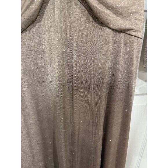 Eliza J women’s formal dress size 6 gold shimmer - Picture 4 of 4